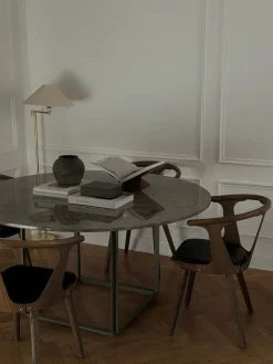 Florence spisebord Ø145, black marquina fra New Works