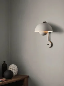 Flowerpot VP8 Væglampe af Verner Panton