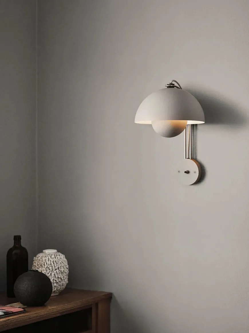 Flowerpot VP8 Væglampe af Verner Panton