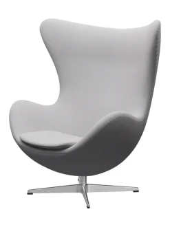 Ægget, sort læder/aluminium af Arne Jacobsen