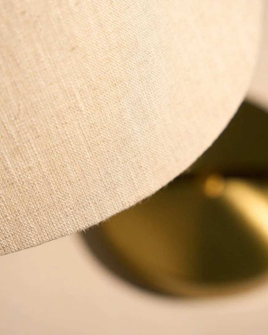 Gräshoppa bordlampe fra GUBI