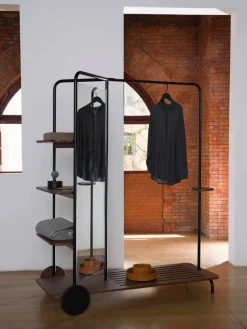 Host Wardrobe, walnut fra Stellar Works