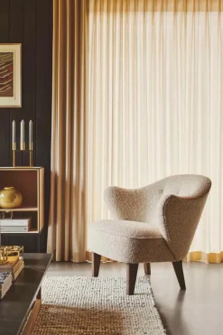 Ingeborg med Fodskammel, Boucle fra Audo Copenhagen