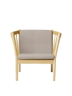 J146 Lounge Chair fra FDB Møbler