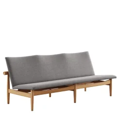Japan 3 pers. sofa, eg klar olie af Finn Juhl