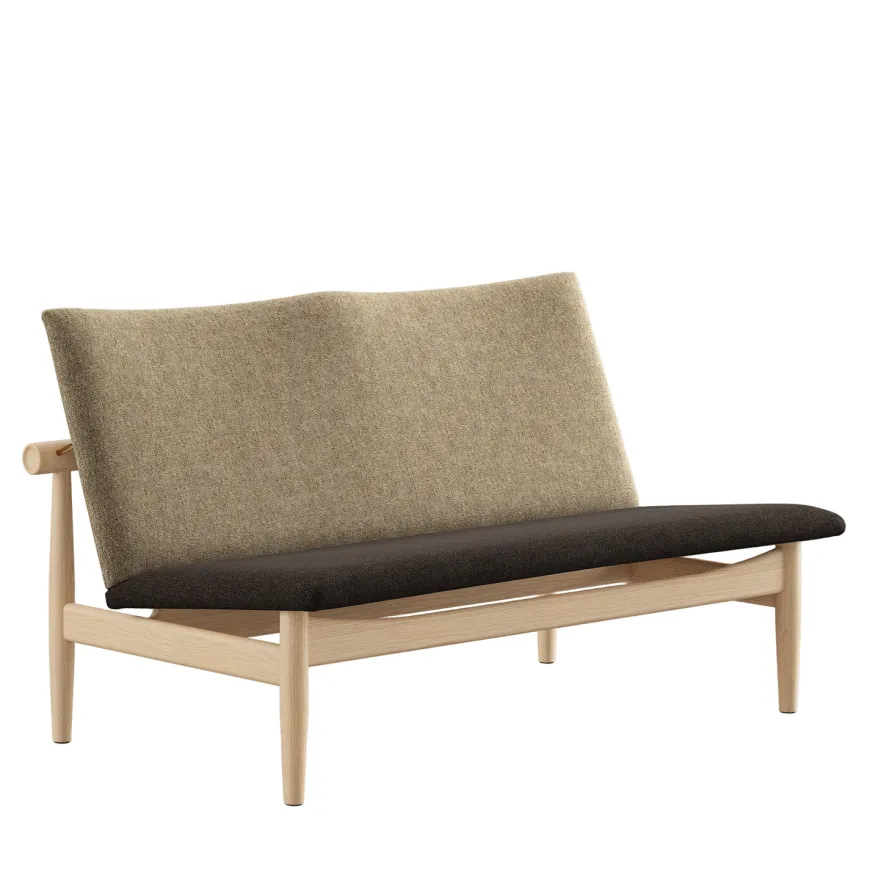 Japan 2 pers. sofa, eg klar olie af Finn Juhl