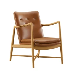 Kaminstolen, eg klar olie af Finn Juhl