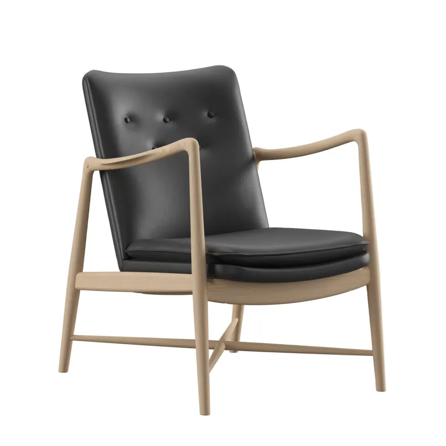 Kaminstolen, eg klar olie af Finn Juhl