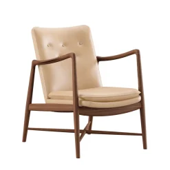 Kaminstolen, valnød af Finn Juhl