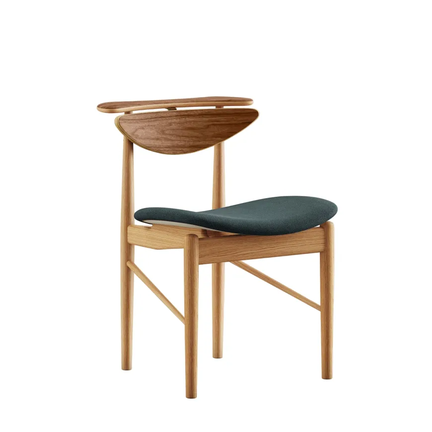 Karmstolen, ask klar olie af Finn Juhl