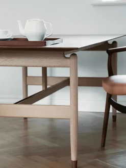 Kaufmann Bord af Finn Juhl