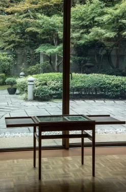 Kunstsamlerens Bord af Finn Juhl