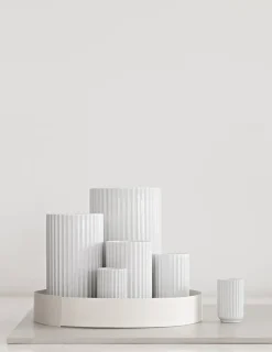 Lyngbyvasen i lilla, H20,5 cm fra Lyngby Porcelæn