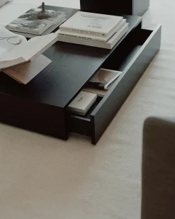 Mass Coffee Table Wide, oak fra New Works