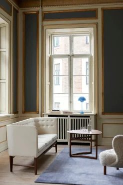 Mayor sofa fra &Tradition