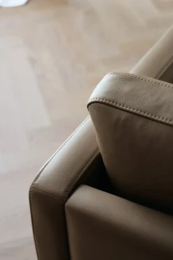 MH276 3 pers. sofa i Baltique anilinlæder fra Mogens Hansen