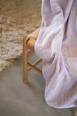 Naram towel - Lavender Blue fra Bongusta