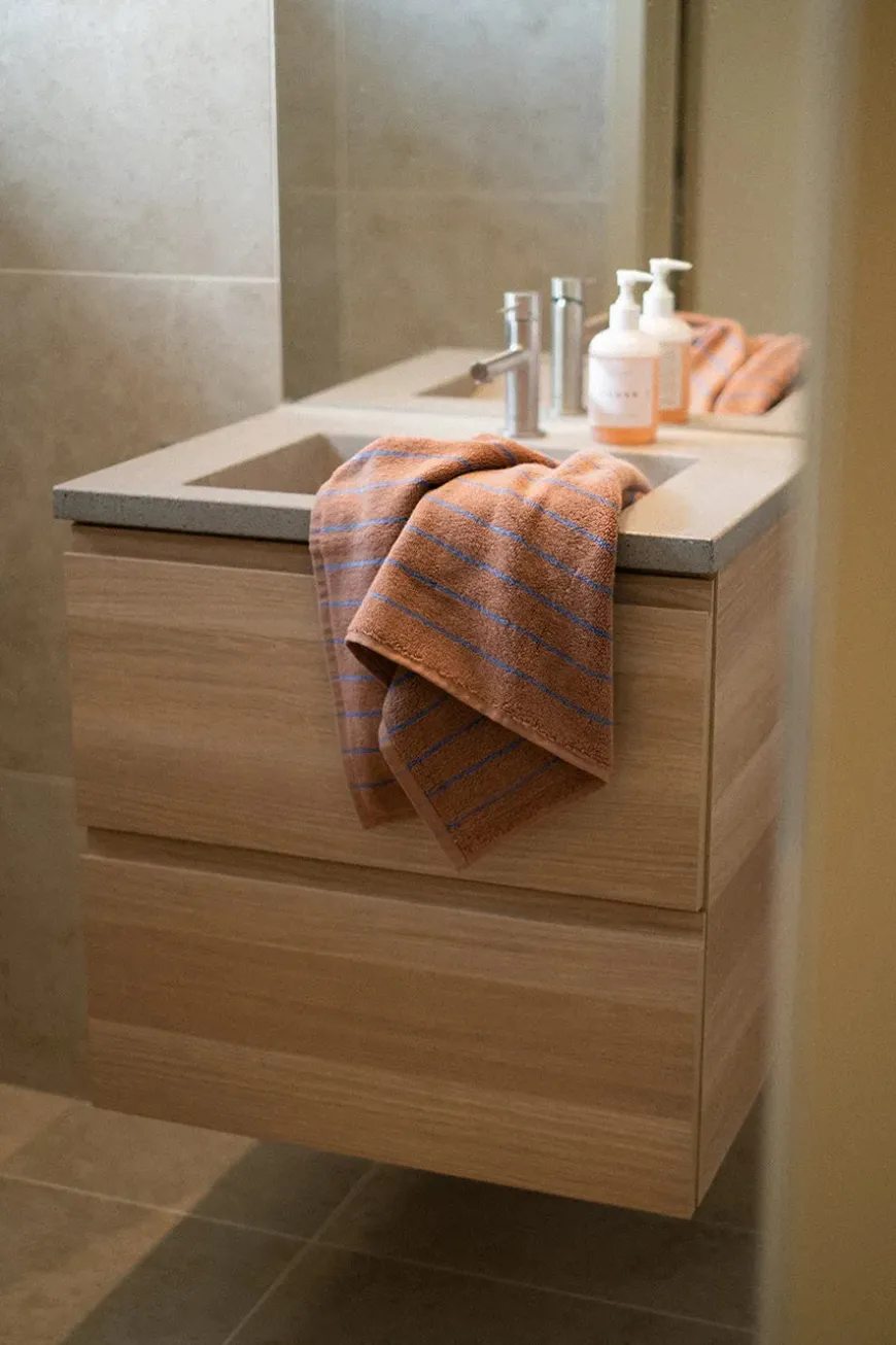 Naram towel - Lavender Blue fra Bongusta