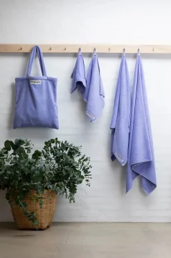 Naram towel - Lavender Blue fra Bongusta