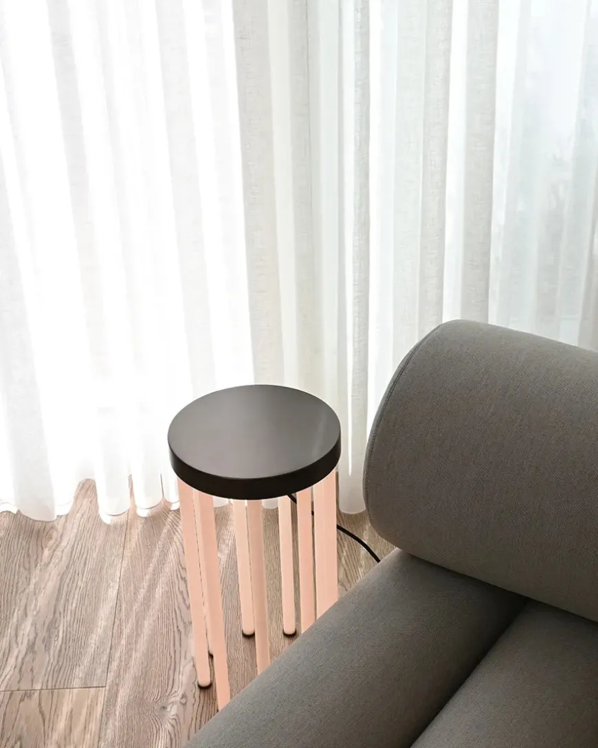 Neon Side Table, bronze fra 101 Copenhagen