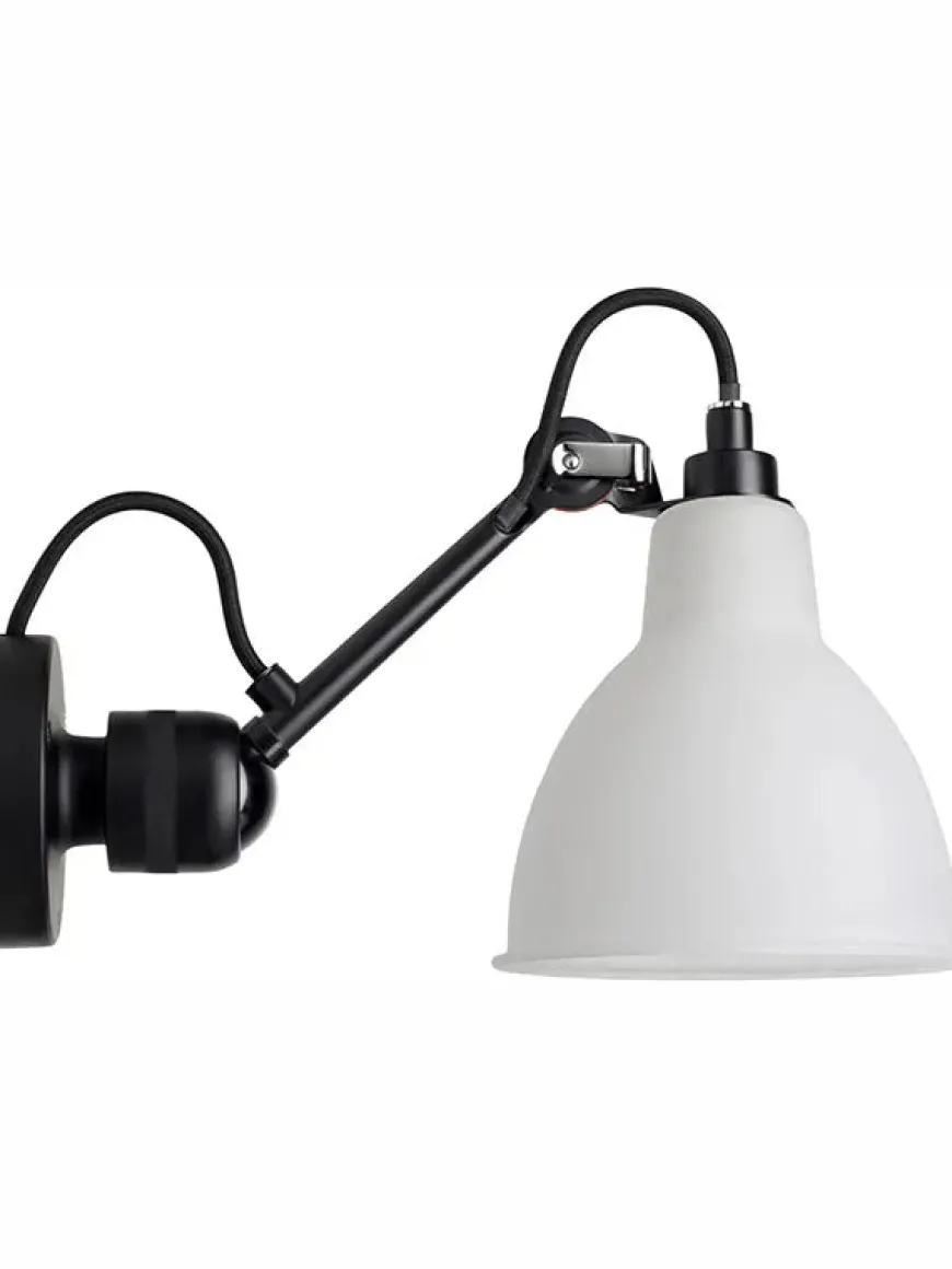 Nr. 304 væglampe fra Lampe Gras