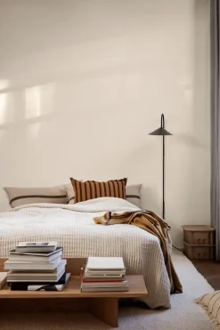 Oblique Bench fra Ferm Living