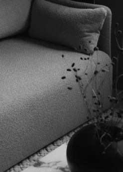 Offset Sofa 2-Seater, bouclé 16 fra Audo Copenhagen