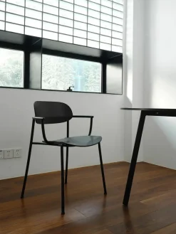 Ori Dining Armchair, black oak fra Stellar Works