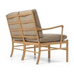 OW149-2 Colonial sofa eg olie, Terra-læder af Ole Wanscher