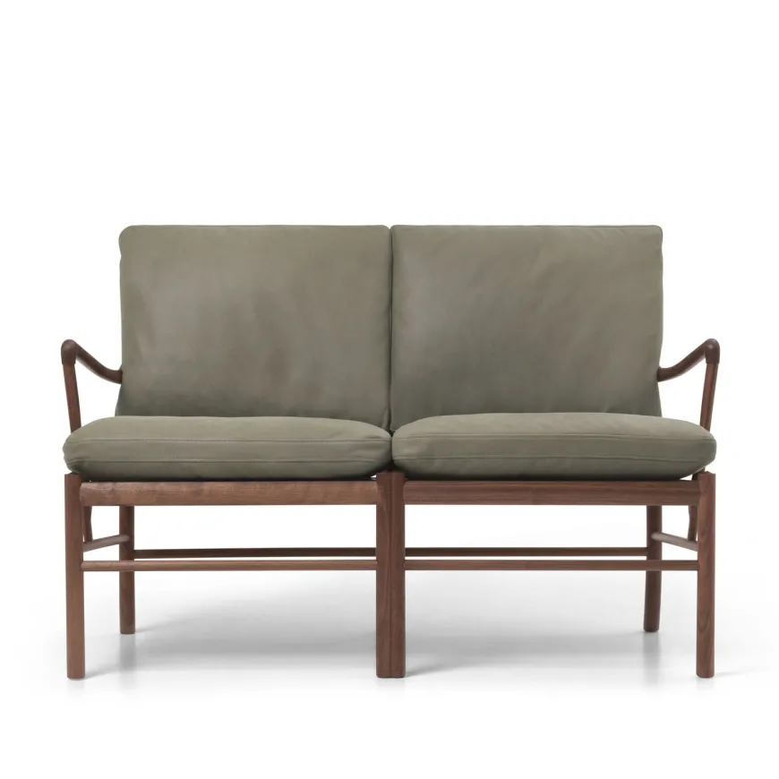 OW149-2 Colonial sofa valnød olie, Terra-læder af Ole Wanscher