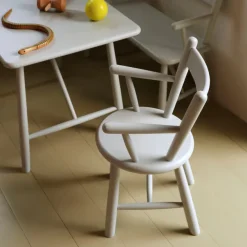 P9 børnestol af Børge Mogensen