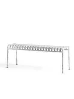 Palissade Bench, iron red fra Hay