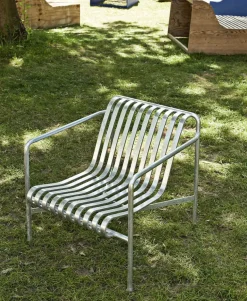 Palissade Dining Armchair, hot galvanised fra Hay