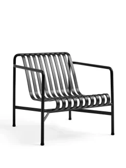 Palissade Lounge Chair Low, hot galvanised fra Hay