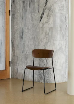 Pavilion Stol AV51 fra &Tradition