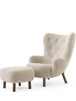 Petra VB3 lænestol inkl. Skammel, Barnum 004 fra &Tradition