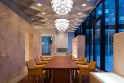 PH Artichoke Dusty Green/Brass fra Louis Poulsen