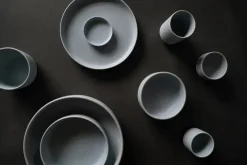 Pisu 05 Bowl, sky blue fra Louise Roe