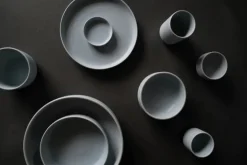 Pisu 02 Cup, sky blue fra Louise Roe