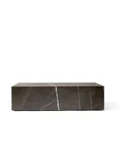 Plinth Low Black Nero Marquina marmor fra Audo Copenhagen