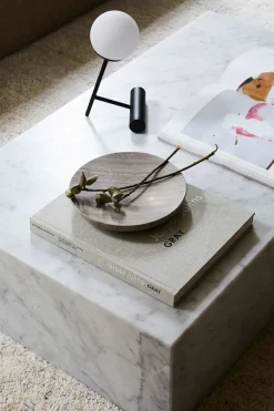 Plinth Low, grey galaxy marble fra Audo Copenhagen
