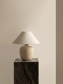 Plinth Tall Grey Kendzo marmor fra Audo Copenhagen