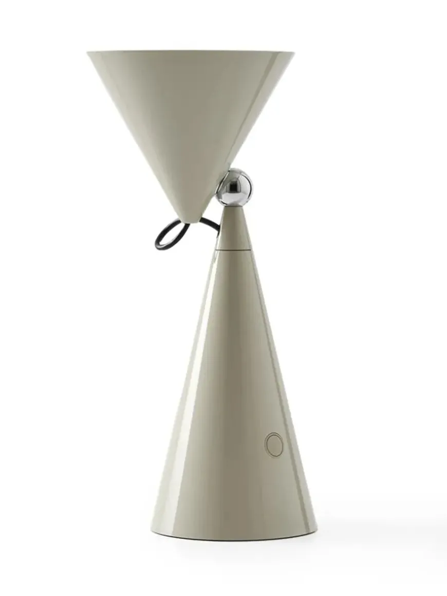 Pose Portable Bordlampe fra Tom Dixon