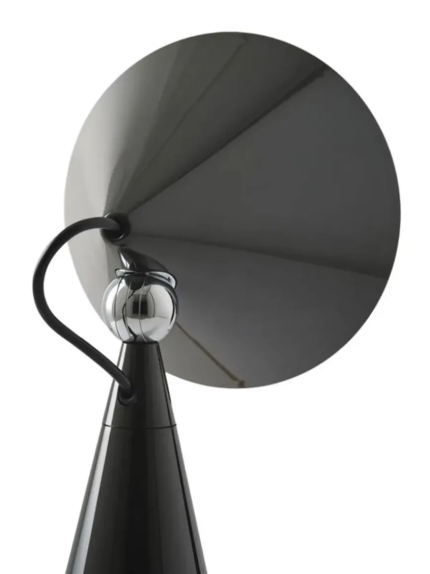 Pose Portable Bordlampe fra Tom Dixon