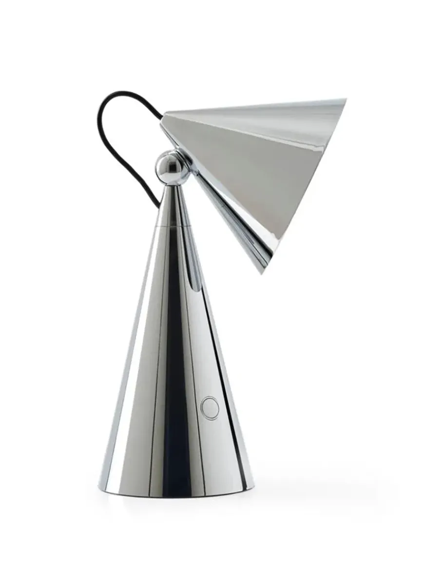 Pose Portable Bordlampe fra Tom Dixon