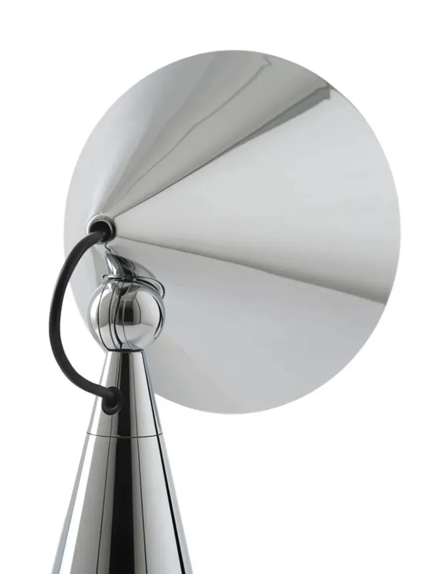Pose Portable Bordlampe fra Tom Dixon