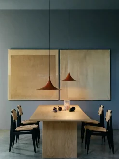 Private Dining Table, 260x100 cm fra GUBI