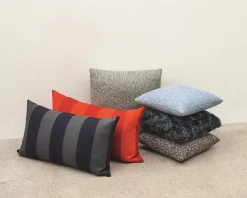 Reflex Cushion, 45 x 75 cm fra Kvadrat