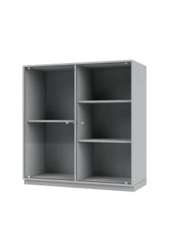 Ripple II Vitrineskab, inkl. sokkel fra Montana