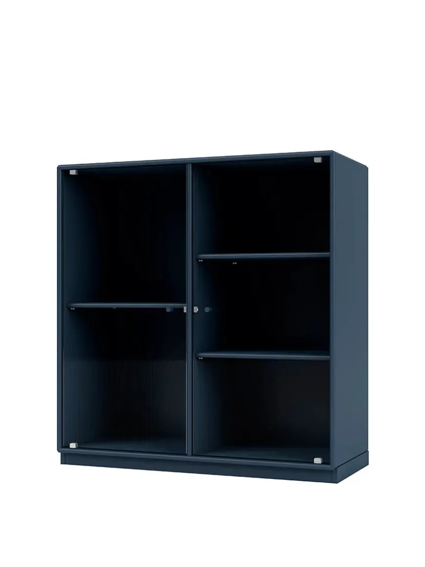 Ripple II Vitrineskab, inkl. sokkel fra Montana